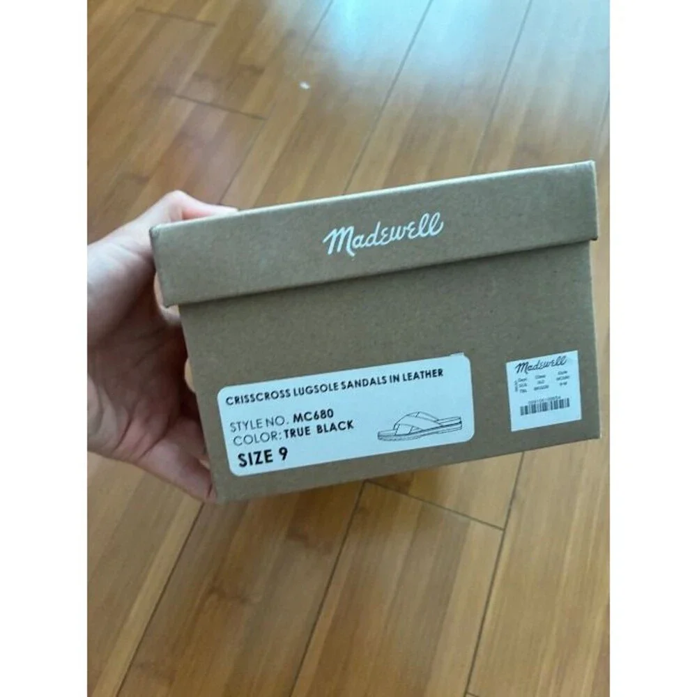 Madewell Dayna Criss Cross Lug Sole Black Sandals NWT Size 9 - Picture 3 of 6